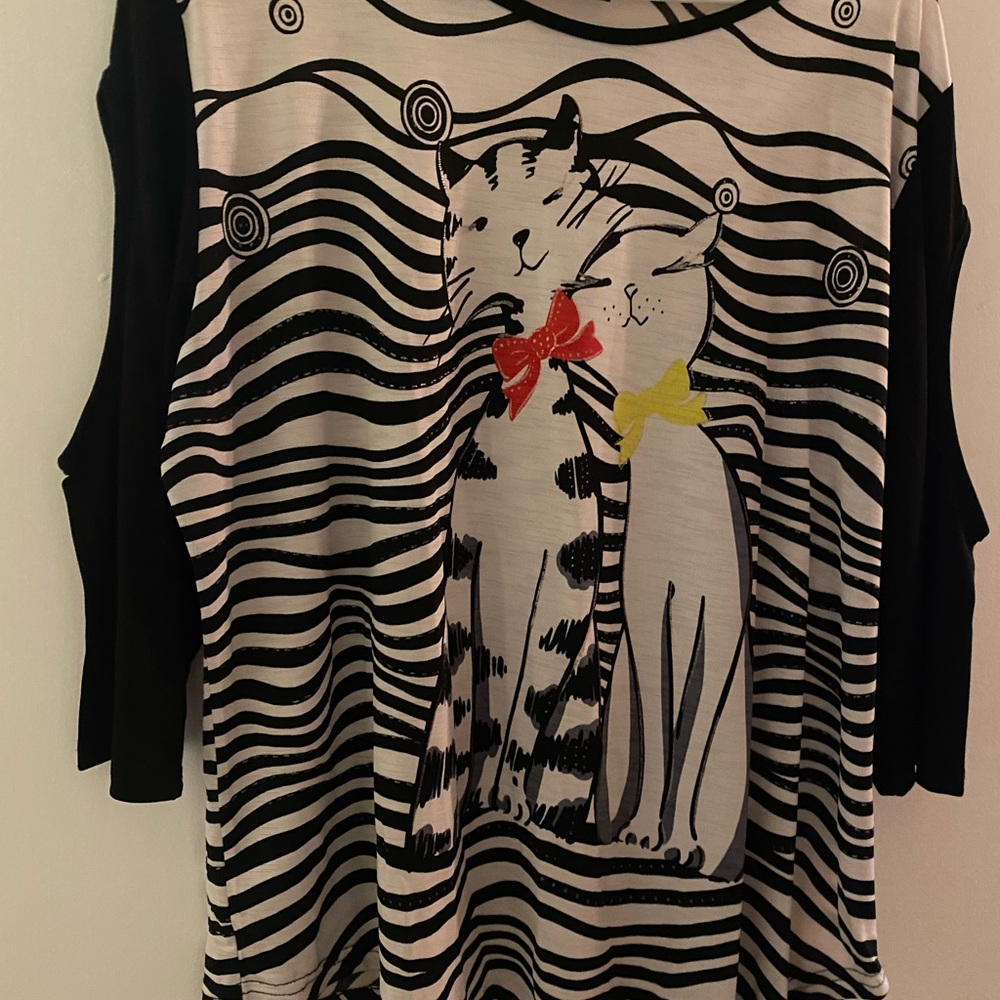 Black and White Cat Print Long Sleeve Top